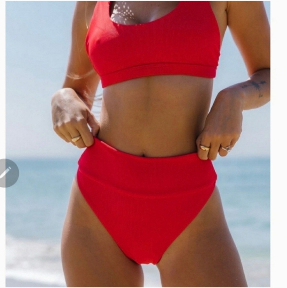Beach Riot Bikini Set - Picture 3 of 7
